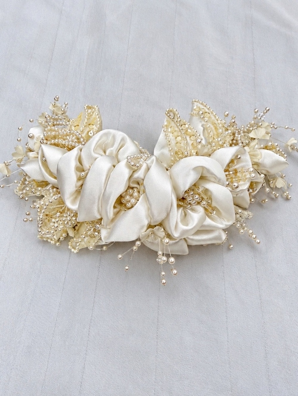 Vintage Bridal Headpiece Satin Flowers Pearl Beaded Comb